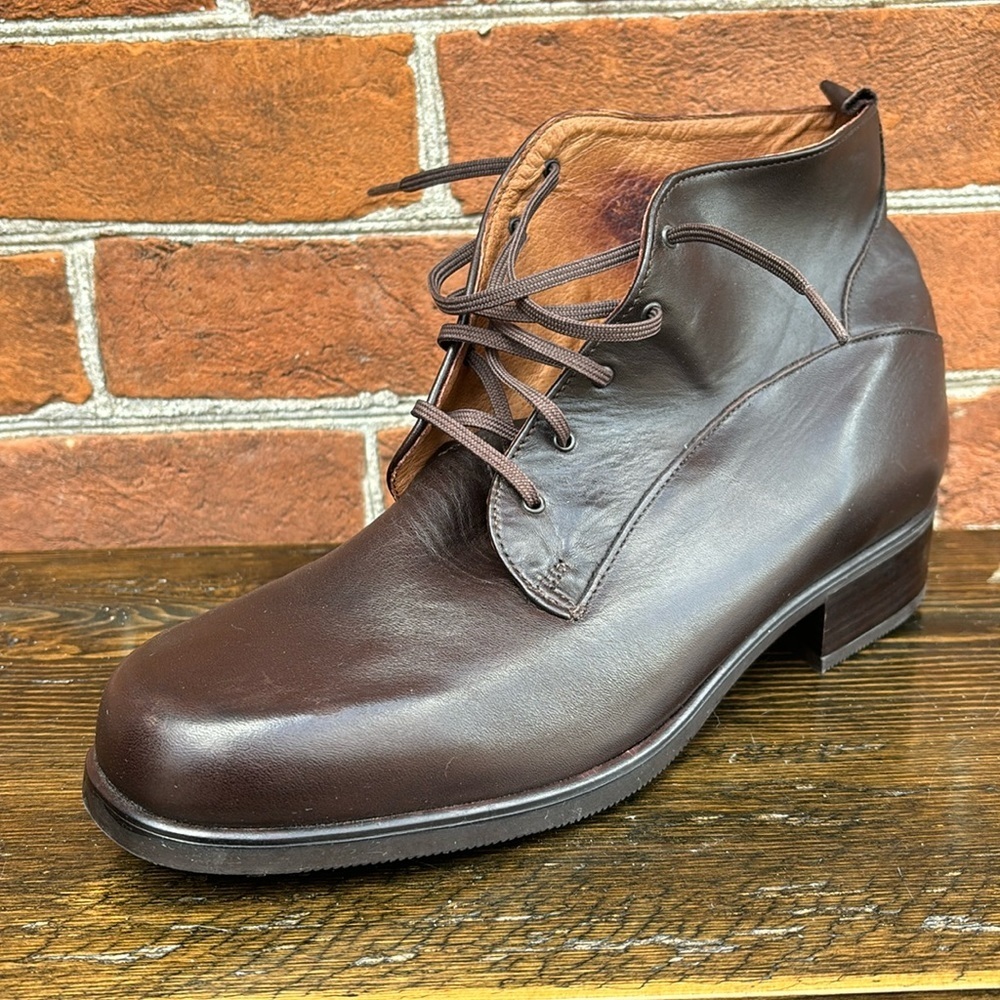 Santana Canada Brown Lace-Up Boots